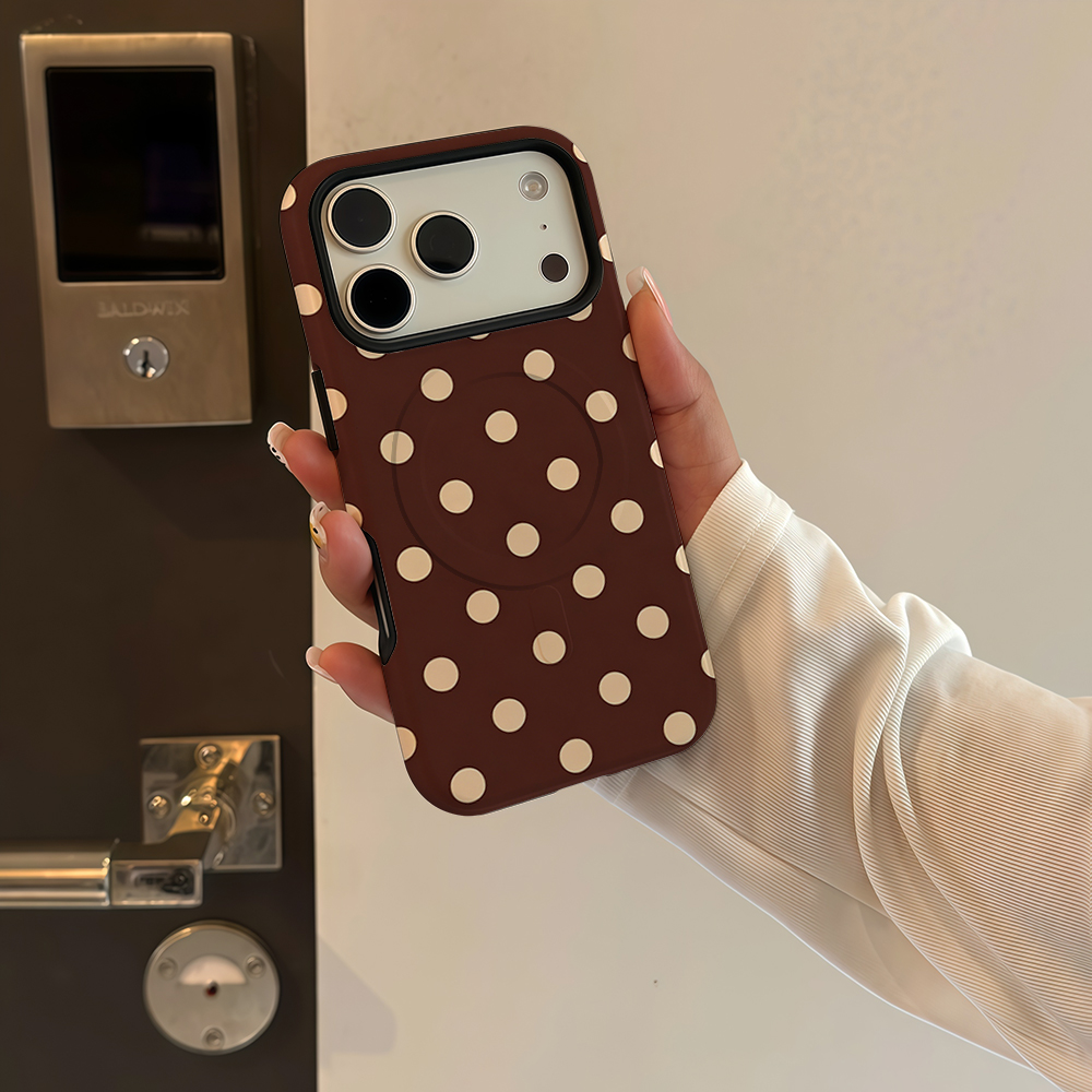 Brązowo-beżowe etui na telefon – Apple Iphone 15 Pro Max recenzja i cena
